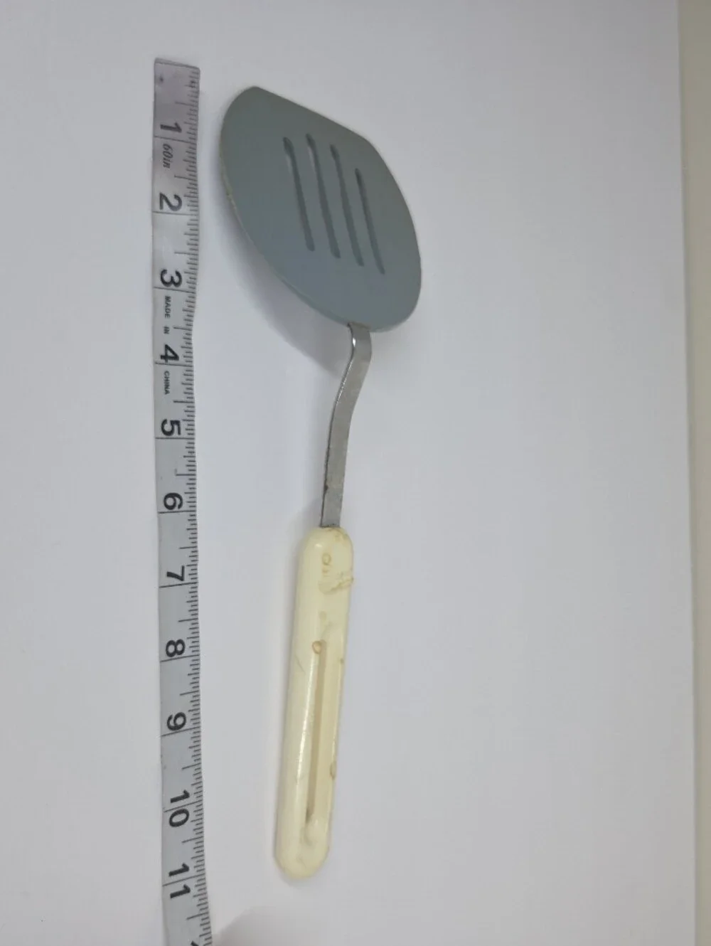 Vtg Bonny Nylon Round Wide Slotted Spatula Turner Flipper Blue Plastic
